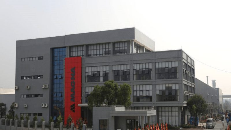 汽车脚垫全包围好还是半包围好